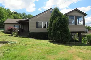 26 Mulberry St, Belle Vernon, PA 15012 - Photo 1