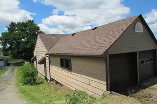 26 Mulberry St, Belle Vernon, PA 15012 - Photo 3