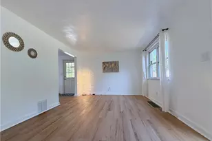148 Marlow Dr, Pittsburgh, PA 15235 - Photo 5