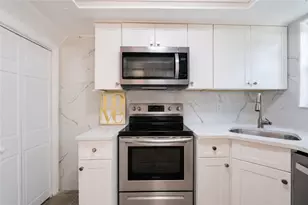148 Marlow Dr, Pittsburgh, PA 15235 - Photo 9