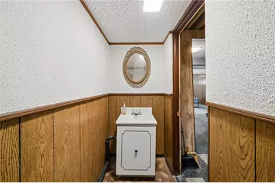 803 Killarney Drive, Pittsburgh, PA 15234 - Photo 23