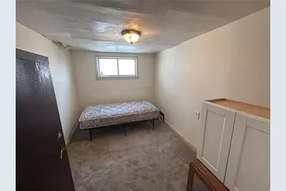 2118 Elsie St, Pittsburgh, PA 15210 - Photo 11