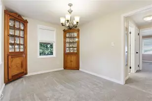 2520 Mohawk Dr, White Oak, PA 15131 - Photo 13