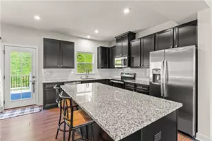 702 Greenwood Dr, North Strabane, PA 15317 - Photo 9