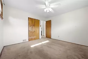 5256 Colewood Dr, Pittsburgh, PA 15236 - Photo 13