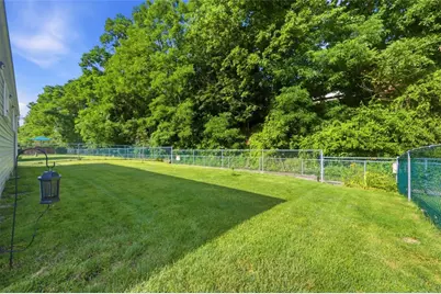 5256 Colewood Dr, Pittsburgh, PA 15236 - Photo 25