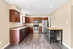 104 Castle View Dr, Kennedy Township, PA 15136 - Photo 7
