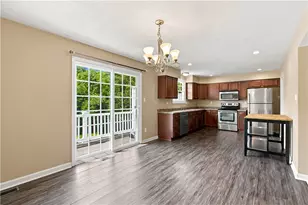104 Castle View Dr, Kennedy Township, PA 15136 - Photo 9