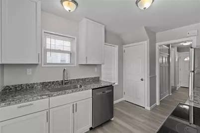 3065 Latonia Avenue, Pittsburgh, PA 15216 - Photo 13