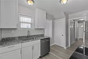 3065 Latonia Ave, Pittsburgh, PA 15216 - Photo 13
