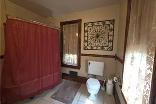534 E Pearl St, Butler, PA 16001 - Photo 23
