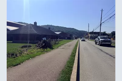 341 N Grant Ave Apt 1, Kittanning, PA 16201 - Photo 3