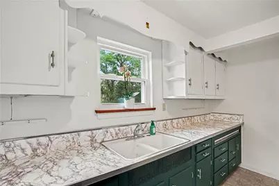 284 Barclay Ave, Pittsburgh, PA 15221 - Photo 11