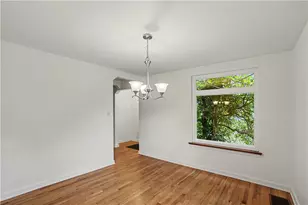 284 Barclay Ave, Pittsburgh, PA 15221 - Photo 9