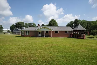 125 Fortieth St, Twp of But NW, PA 16001 - Photo 7