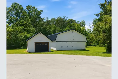 1520 State Route 130, Unity Township, PA 15601 - Photo 27