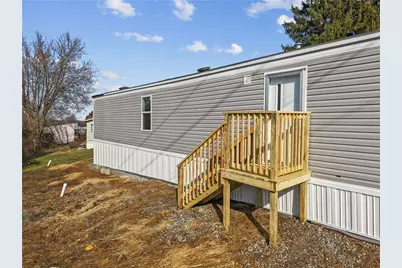 125 Laurel View Dr, Bullskin Township, PA 15666 - Photo 3