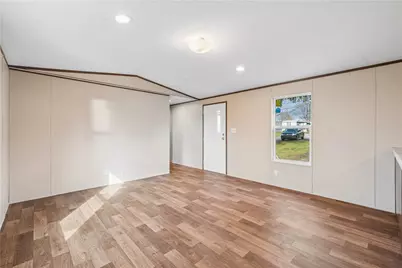 125 Laurel View Dr, Bullskin Township, PA 15666 - Photo 5