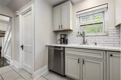 2829 Voelkel Ave, Pittsburgh, PA 15216 - Photo 13