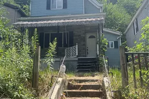 512 Glenn St, Wilmerding, PA 15148 - Photo 1