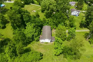 300 Millersdale Rd, Hempfield Township, PA 15601 - Photo 5