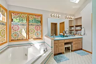 336 Cobblestone Cir, Robinson Twp, PA 15136 - Photo 25