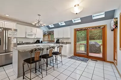 336 Cobblestone Cir, Robinson Twp, PA 15136 - Photo 15