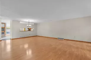 1420 Towne Square Dr, Pittsburgh, PA 15101 - Photo 7
