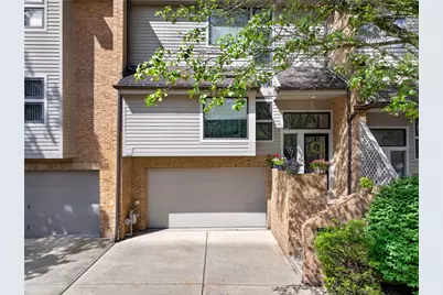 1420 Towne Square Dr, Pittsburgh, PA 15101 - Photo 1