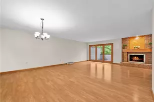 1420 Towne Square Dr, Pittsburgh, PA 15101 - Photo 5