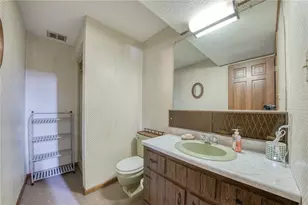 716 Monroe Ave, California, PA 15417 - Photo 23