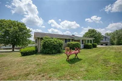 716 Monroe Ave, California, PA 15417 - Photo 27
