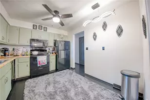 716 Monroe Ave, California, PA 15417 - Photo 3