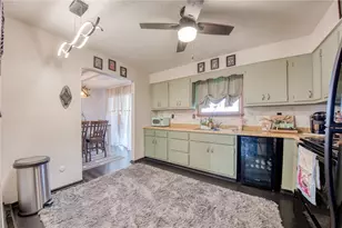 716 Monroe Ave, California, PA 15417 - Photo 5