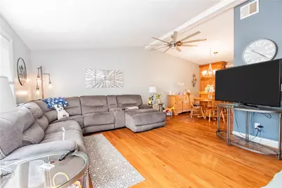 404 Anna Marie Dr, Cranberry Township, PA 16066 - Photo 5