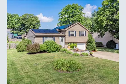 404 Anna Marie Dr, Cranberry Township, PA 16066 - Photo 3