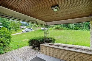 46 Laurel Ridge Rd, Coraopolis, PA 15108 - Photo 7