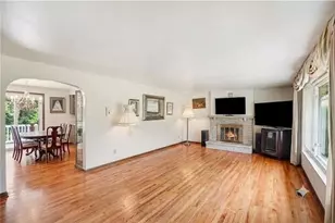 46 Laurel Ridge Rd, Coraopolis, PA 15108 - Photo 9