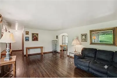 46 Laurel Ridge Rd, Coraopolis, PA 15108 - Photo 11