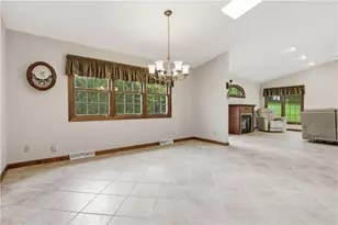 12289 Herold Dr, North Huntingdon, PA 15642 - Photo 7