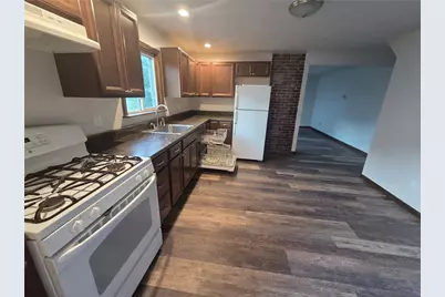 69 - 71 Sycamore St, Cecil, PA 15350 - Photo 5