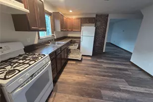 69 - 71 Sycamore St, Cecil, PA 15350 - Photo 5