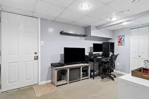 496 Parkview Dr, Pittsburgh, PA 15243 - Photo 27