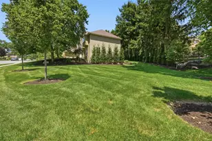 10489 Olde Villa Dr, Pittsburgh, PA 15044 - Photo 39