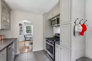 1770 Locust Rd, Pittsburgh, PA 15143 - Photo 11
