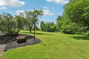 1770 Locust Rd, Pittsburgh, PA 15143 - Photo 29