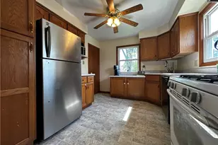 633 Crowder Ave, Sharon, PA 16146 - Photo 9