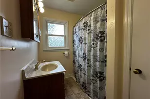 633 Crowder Ave, Sharon, PA 16146 - Photo 15