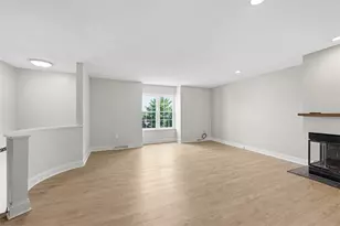 2736 Meadowcrest Ct, Pittsburgh, PA 15090 - Photo 3