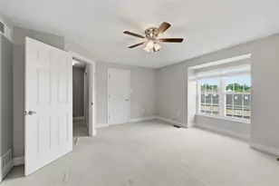 2736 Meadowcrest Ct, Pittsburgh, PA 15090 - Photo 15